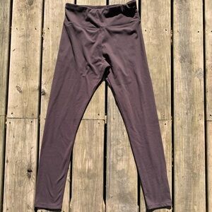 Iuga Womens gray legging size M